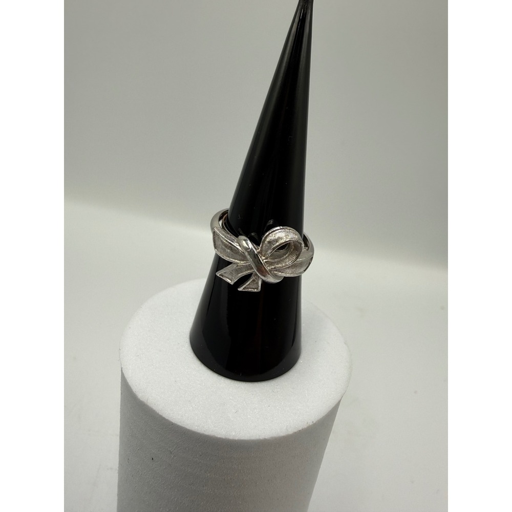 Avon‎ Vintage Silver Tone Textured Bow Adjustable Ring Size 7